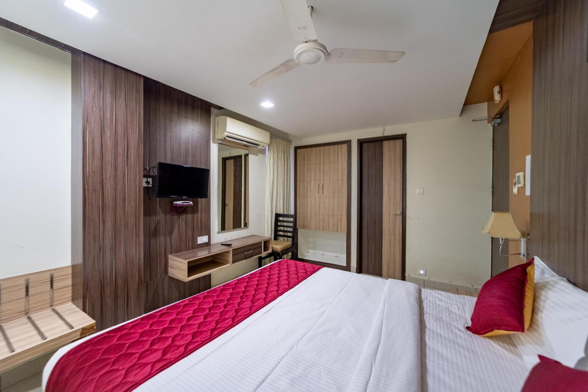 Hotel Ranas Residency à Tiruchirappalli Extérieur photo